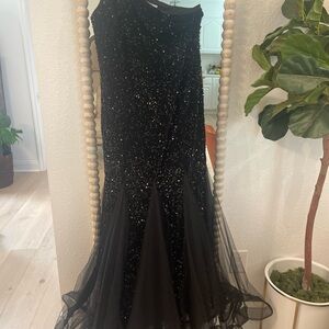 Elegant One-Shoulder Black Sequin Evening Dress
